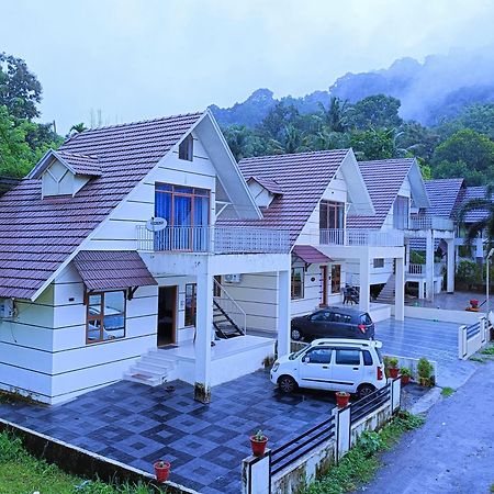 Snow White Villas Athirappilly Eksteriør bilde